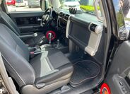 Toyota FJ 17