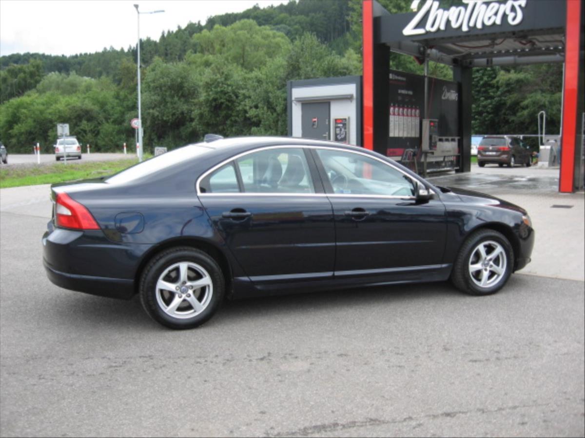 Volvo S80