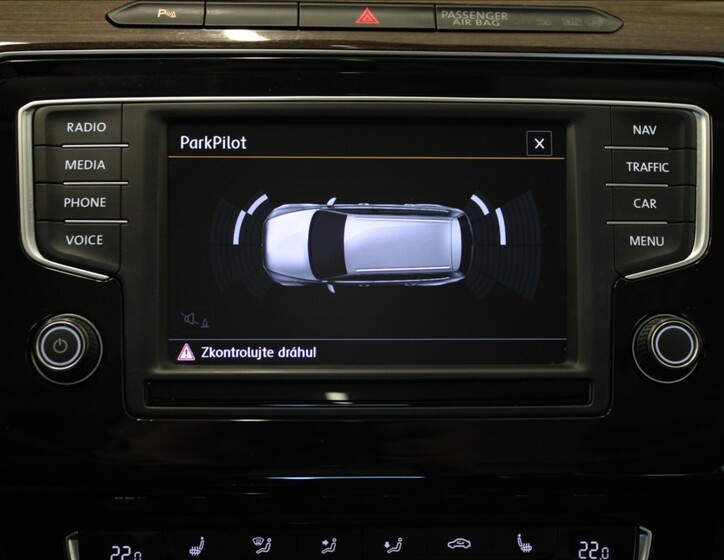 Volkswagen Passat 11