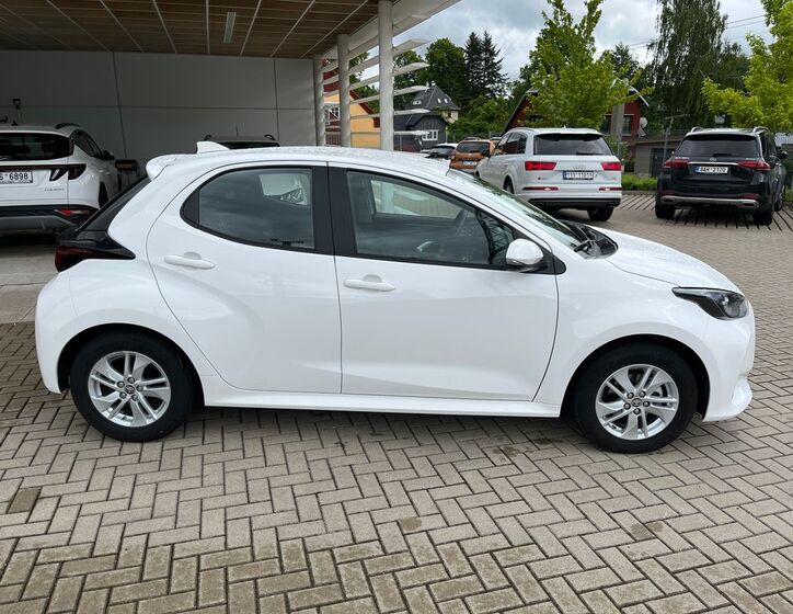Toyota Yaris 7