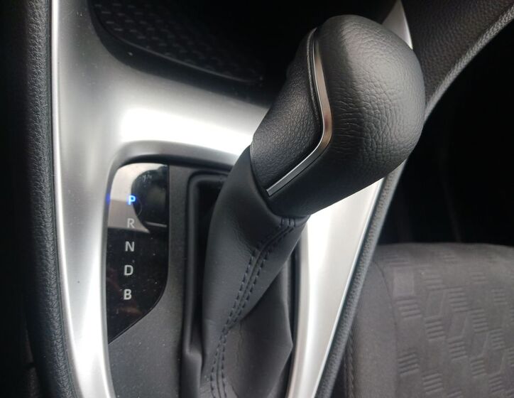 Toyota Yaris 24