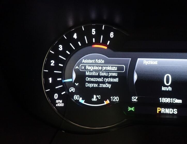 Ford S-MAX 11