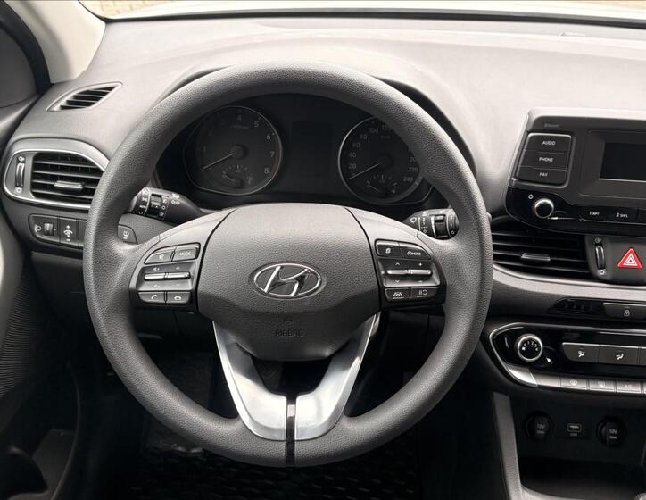 Hyundai i30 14