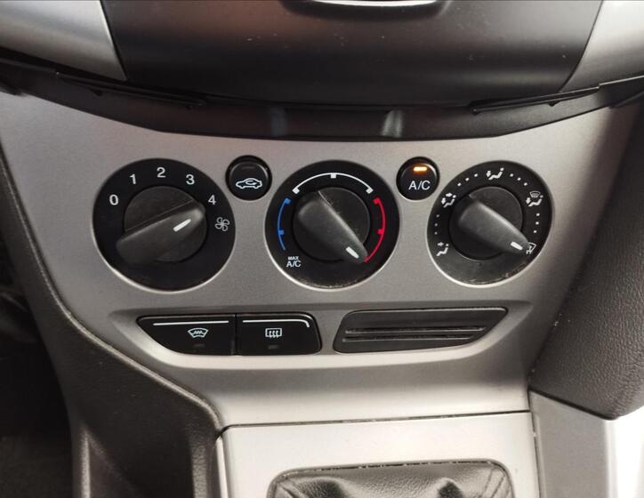 Ford Focus 10