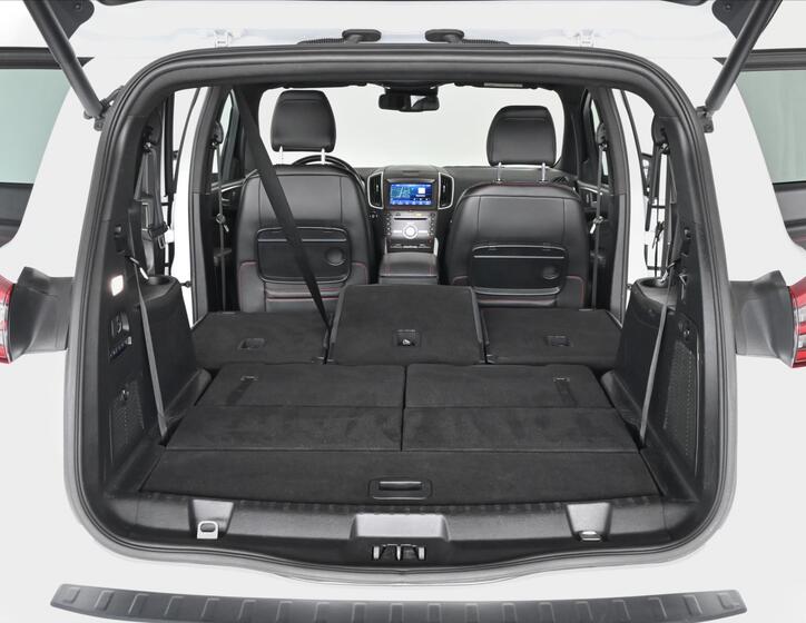 Ford S-MAX 8