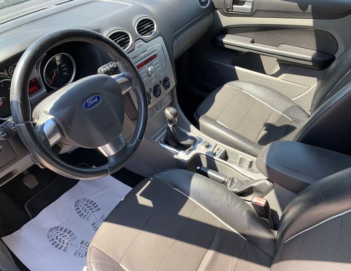 Ford Focus 14