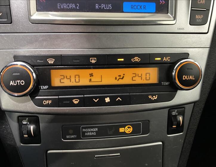 Toyota Avensis 13