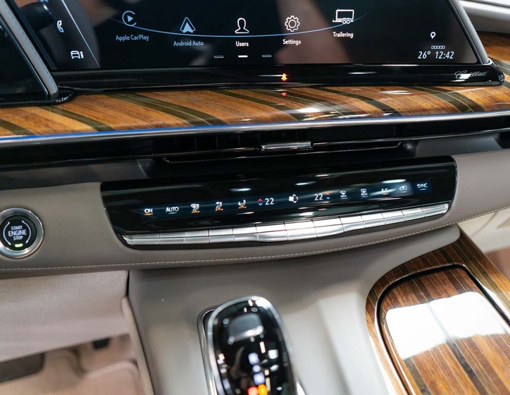 Cadillac Escalade 29