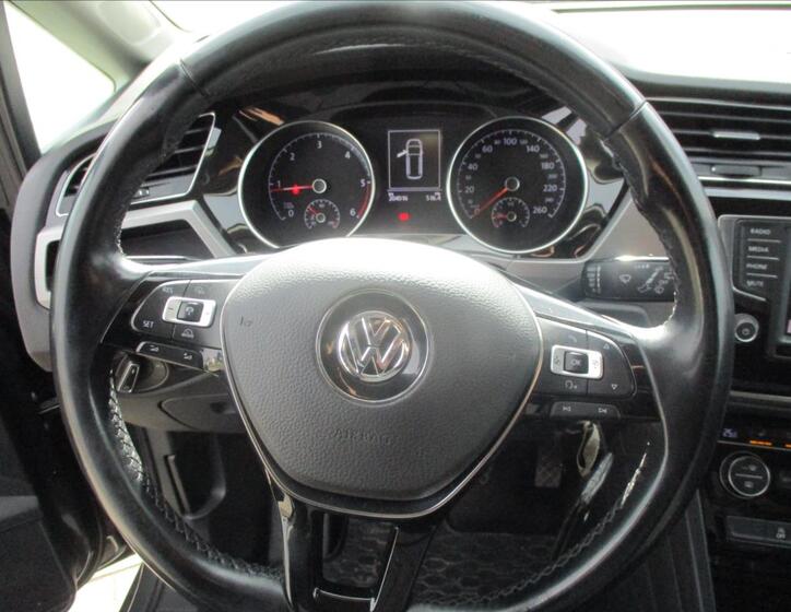 Volkswagen Touran 13