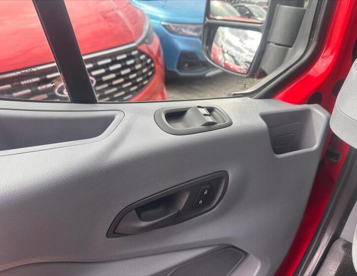 Ford Transit 17