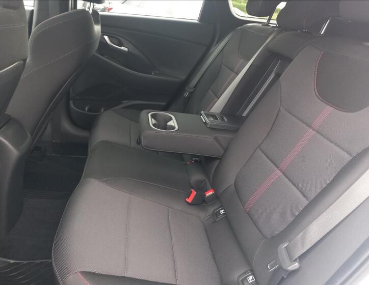 Hyundai i30 19