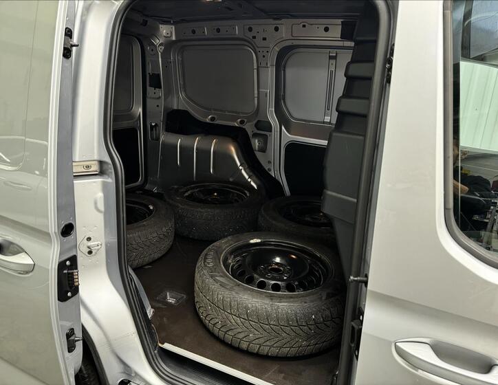 Volkswagen Caddy 33