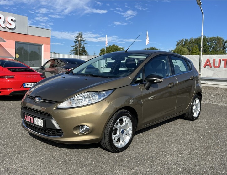 Ford Fiesta 12