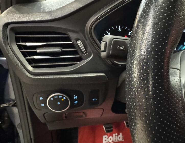 Ford Focus 21