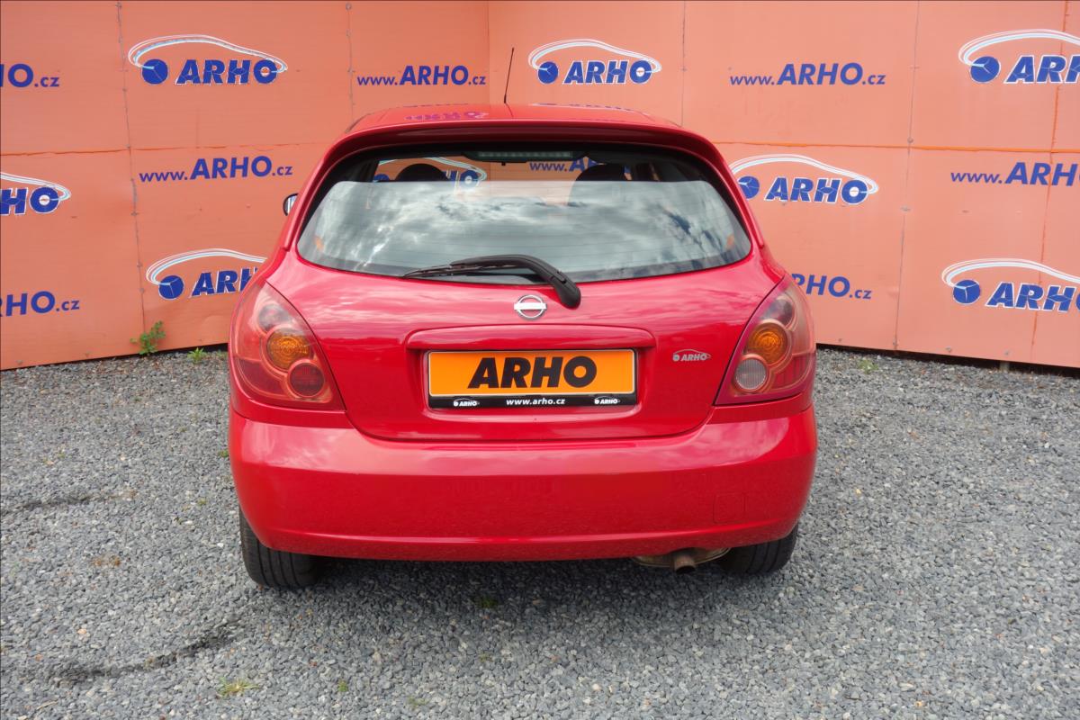 Nissan Almera