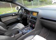 Audi Q7 14