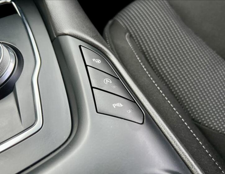 Ford Mondeo 42