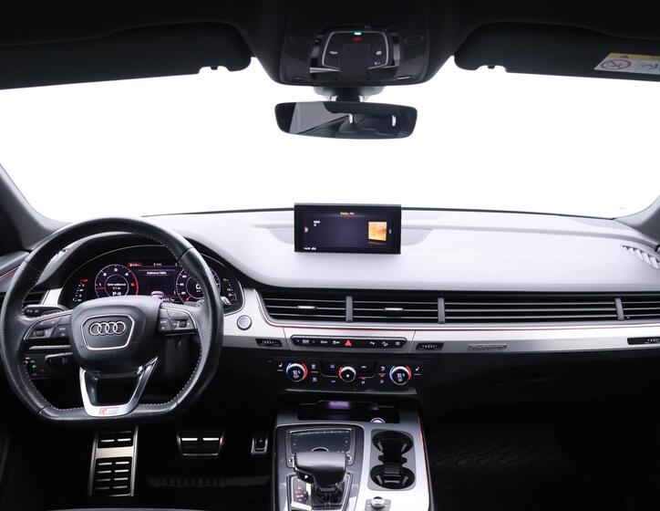 Audi Q7 35