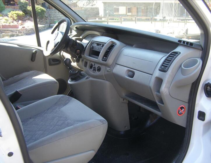 Renault Trafic 13
