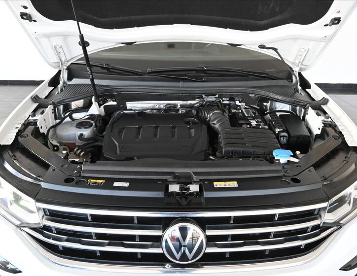 Volkswagen Tiguan 5