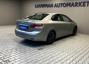 Toyota Avensis 2