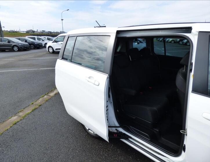 Mazda 5 42