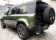 Land Rover Defender 4