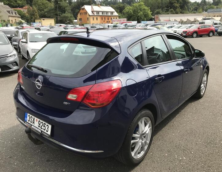 Opel Astra 5