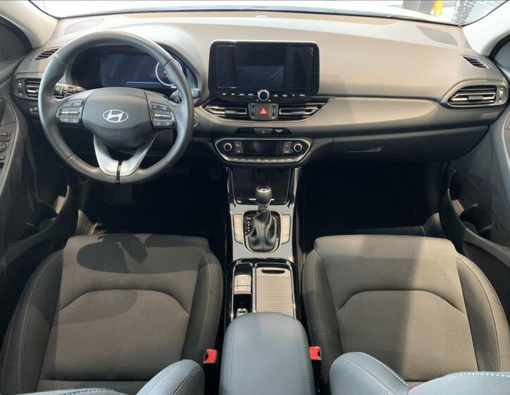 Hyundai i30 18