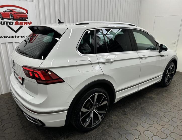 Volkswagen Tiguan 8