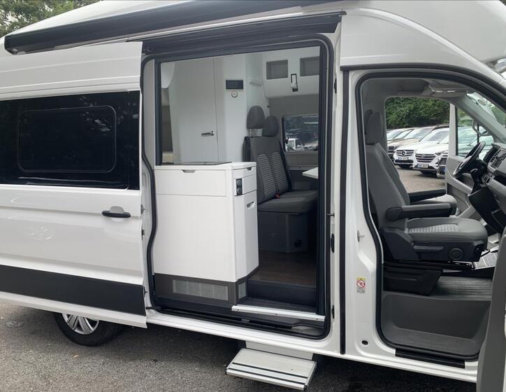 Volkswagen Grand California 12