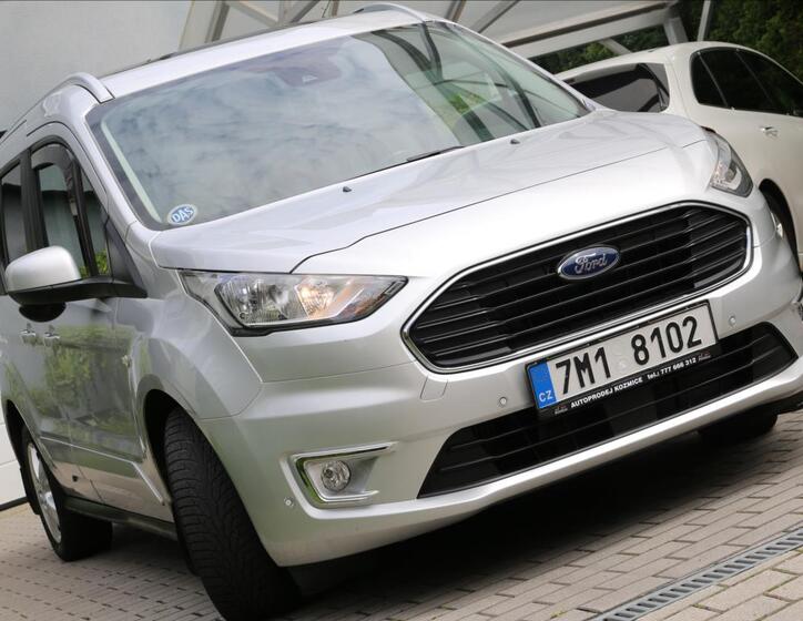 Ford Tourneo Connect 8