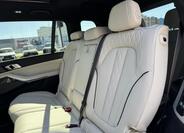 BMW X7 32