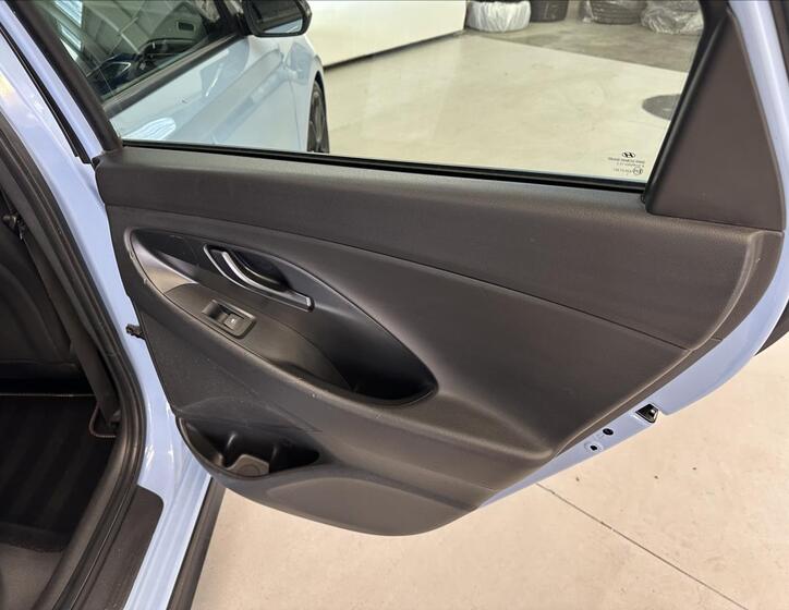 Hyundai i30 31