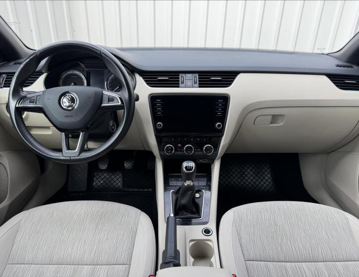 Škoda Octavia 25