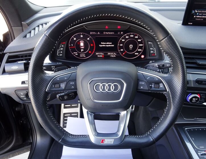 Audi Q7 12