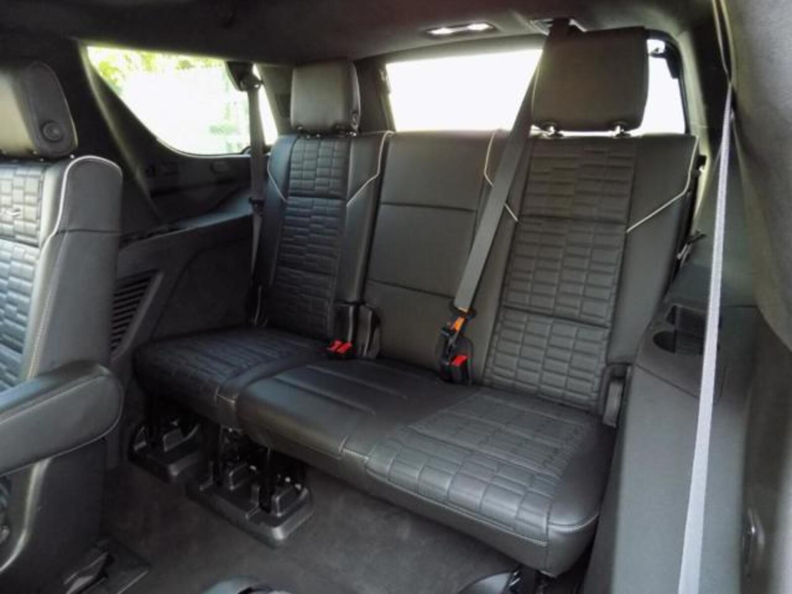 Cadillac Escalade 13