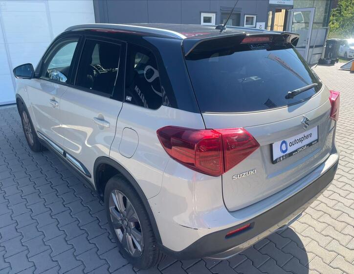 Suzuki Vitara 6