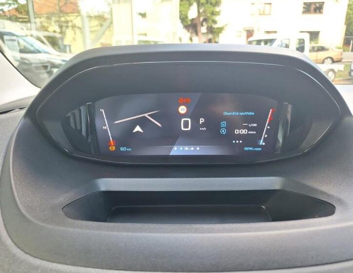 Peugeot Rifter 15