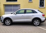 Audi Q3 10