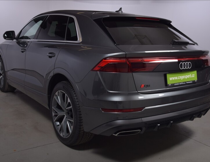 Audi Q8 5