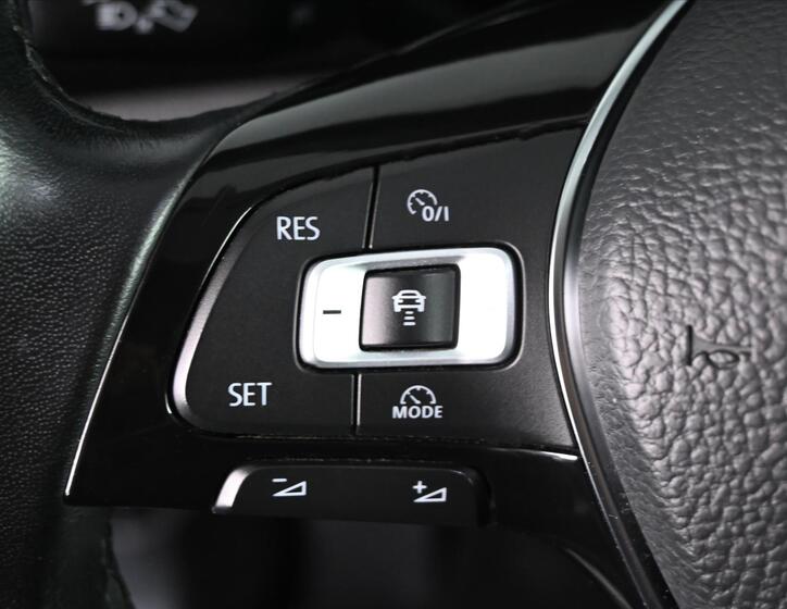 Volkswagen Touran 17
