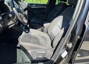 Volkswagen Tiguan 9