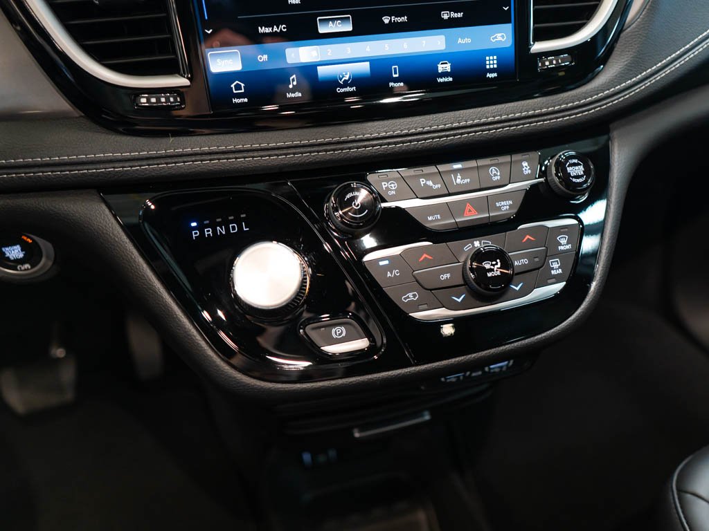 Chrysler Pacifica