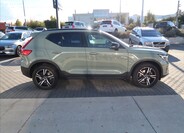 Volvo XC40 4