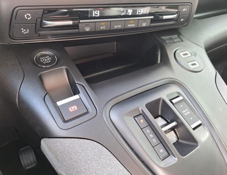 Peugeot Rifter 18