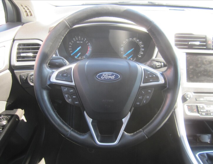Ford Mondeo 8