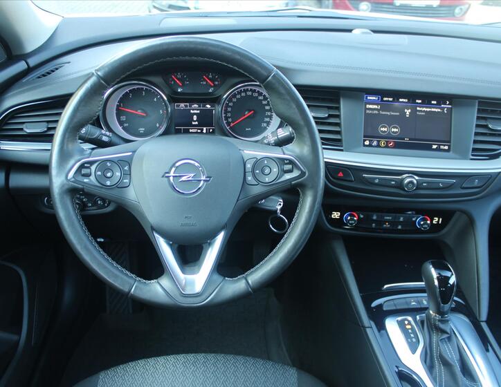 Opel Insignia 12