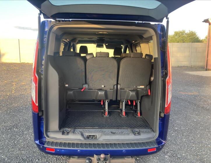 Ford Tourneo Custom 36