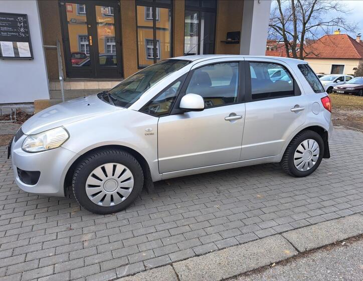 Suzuki SX4 4
